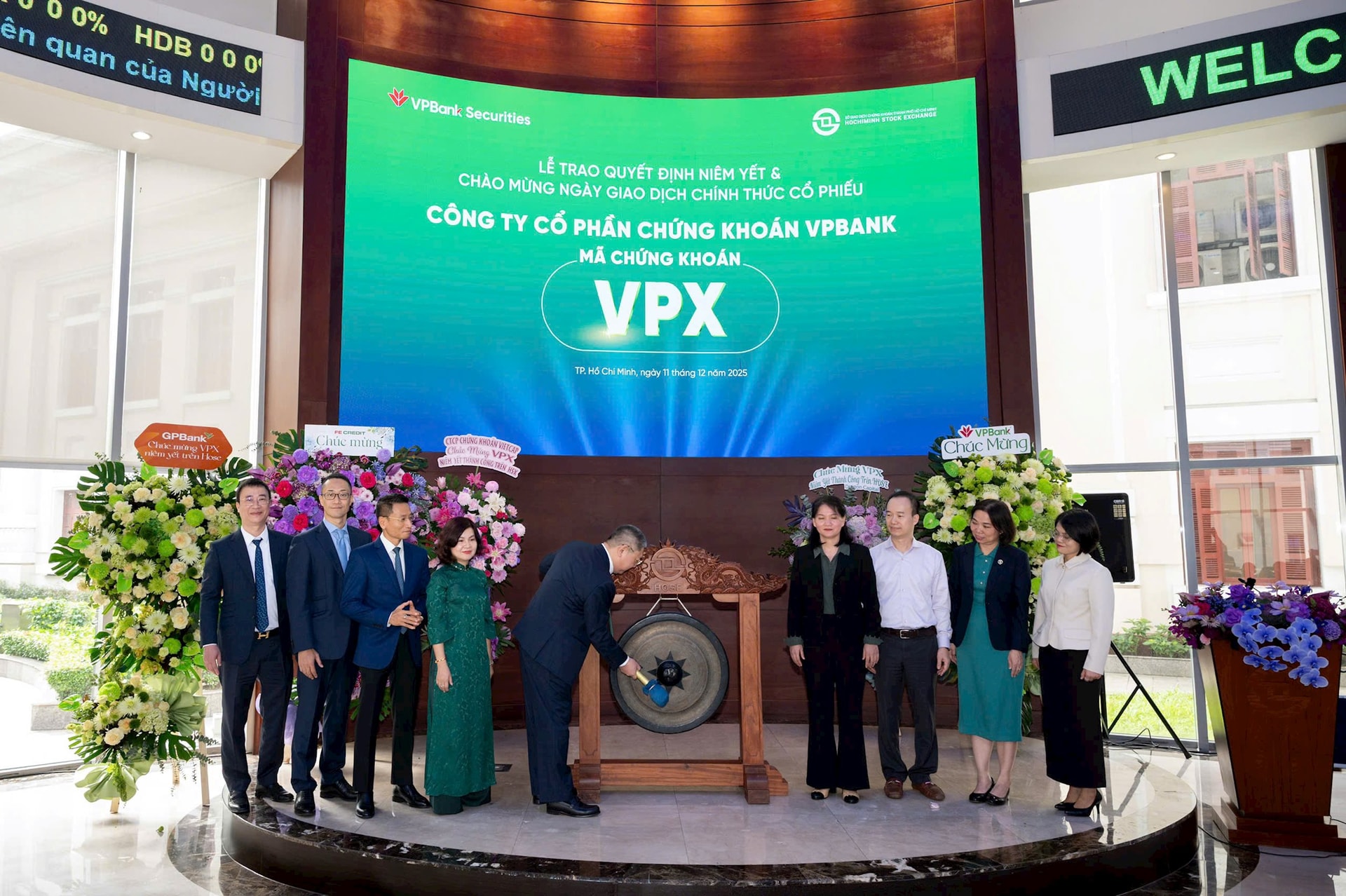 Cổ phiếu VPX chính thức giao dịch trên HoSE - Ảnh 2