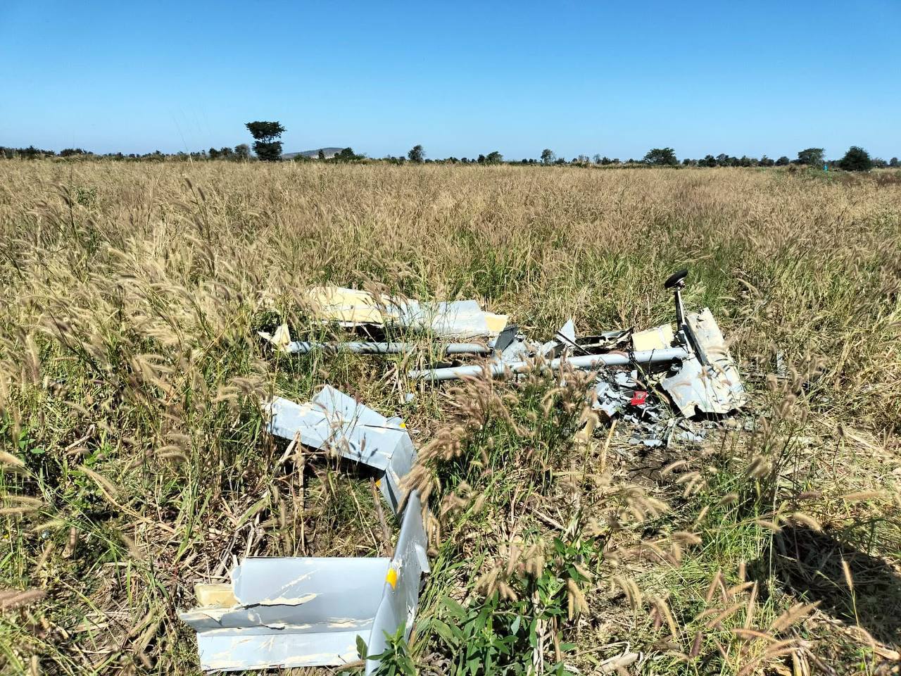 Thái Lan tiếp tục không kích, Campuchia "phá bỏ đê chắn sóng gần vịnh Thái Lan" - Ảnh 1