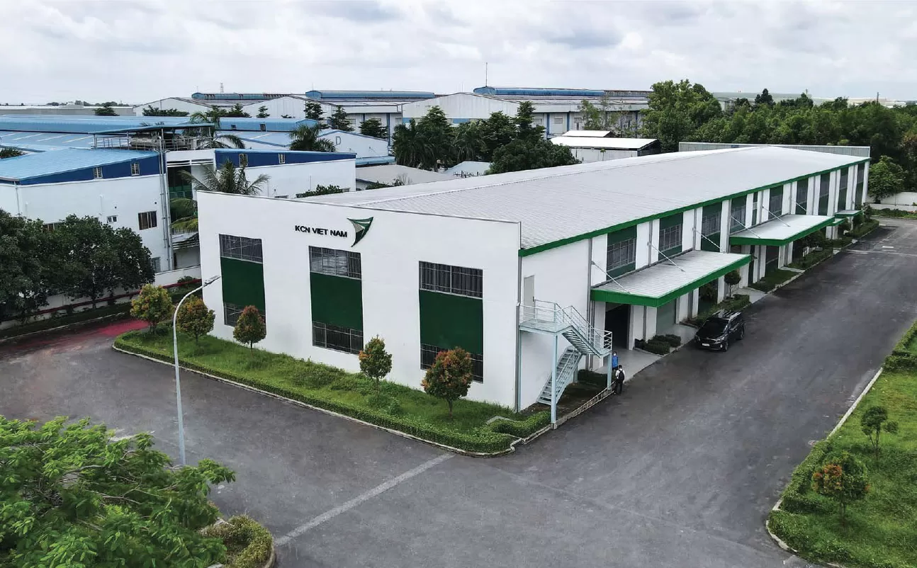 Sở hữu quỹ đất KCN 200ha và khối tài sản 4.200 tỷ tại ACB: Hệ sinh thái các khoản đầu tư của gia đình nữ đại gia Ngô Thu Thúy "khủng" cỡ nào? - Ảnh 2