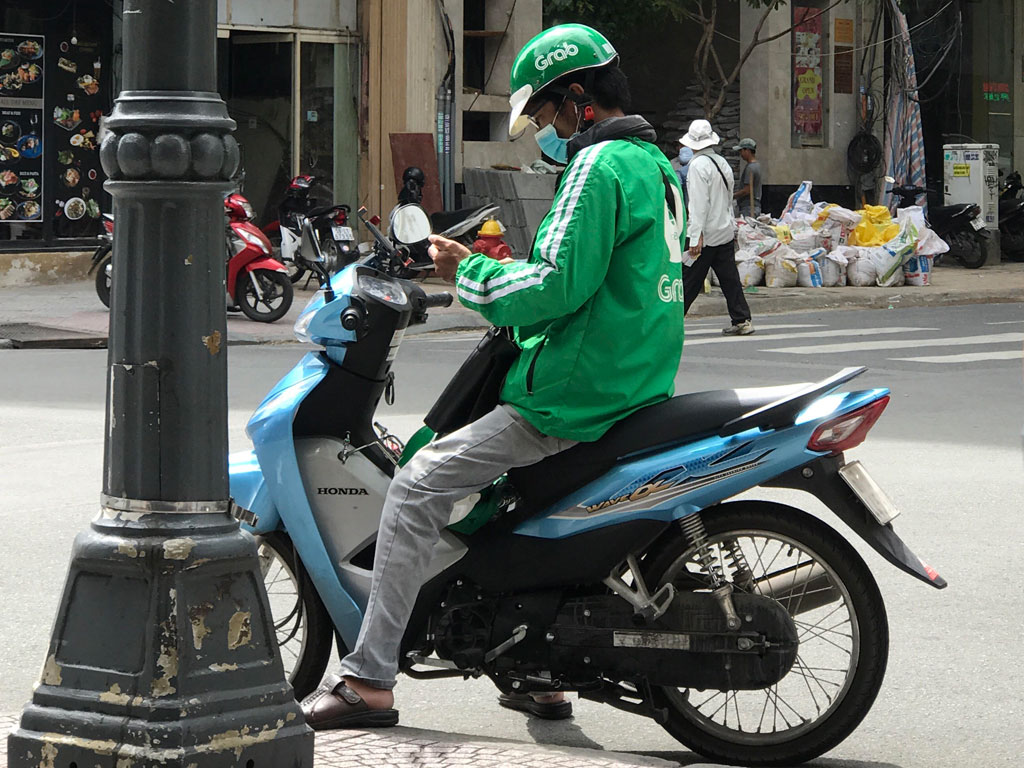 4 nhóm xe xăng tại TP.HCM sẽ chuyển sang xe điện trước năm 2030 - Ảnh 2