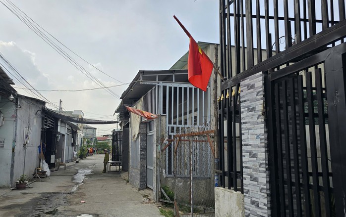 Số phận hàng chục căn nhà xây trên đất người khác ở TPHCM - Ảnh 1