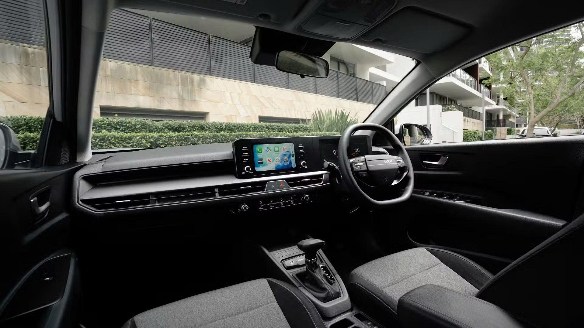 Kia Stonic - CUV cùng cỡ Sonet có bản nâng cấp, thêm động cơ hybrid, giá quy đổi từ 492 triệu đồng - Ảnh 3