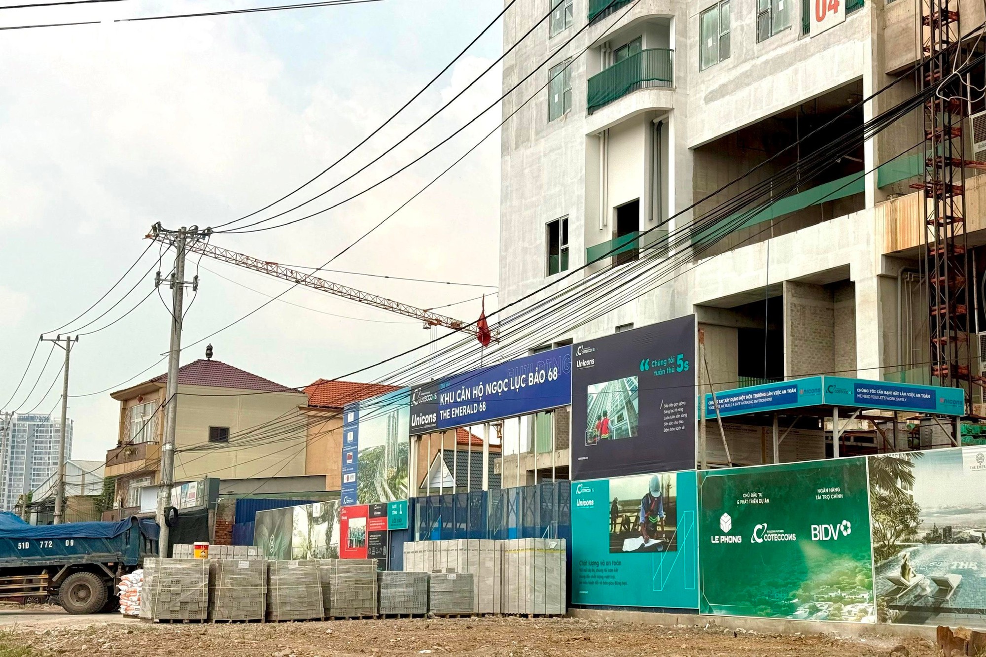 Một trục đường gần 4km ở TP.HCM 'gánh' 9 dự án chung cư - Ảnh 3