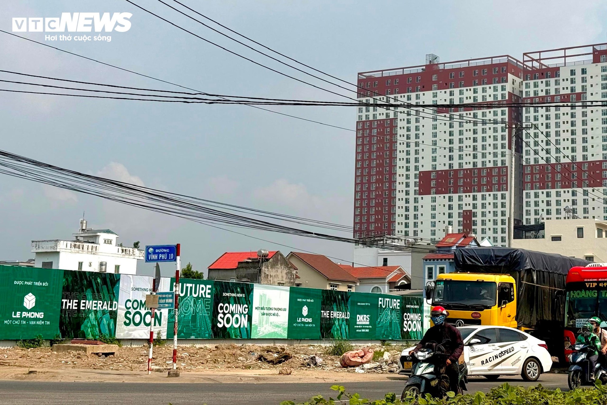 Chung cư 'mọc' dày đặc, người trẻ TP.HCM vẫn xa giấc mơ an cư - Ảnh 4