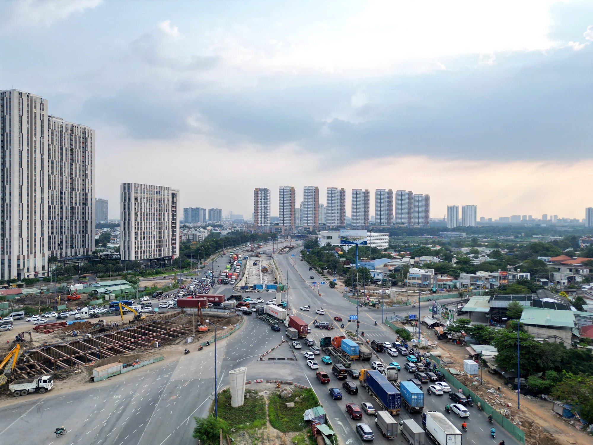 Hình ảnh công trường nút giao An Phú những ngày cuối năm - Ảnh 3