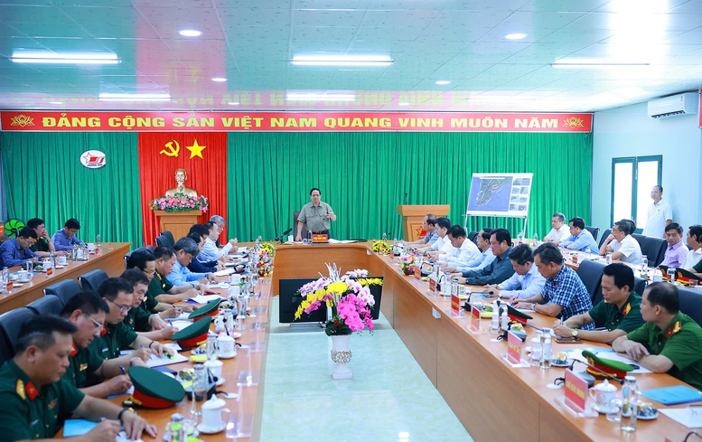 Thủ tướng kiểm tra, đôn đốc một số dự án hạ tầng chiến lược tại Cà Mau - Ảnh 10