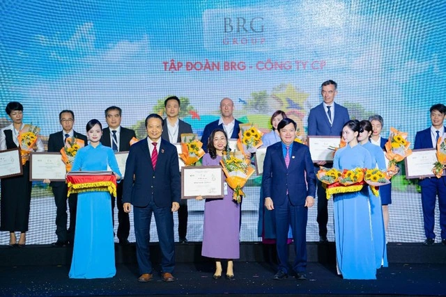 Tập đoàn BRG lần thứ 5 liên tiếp được vinh danh Doanh nghiệp Bền vững Việt Nam - Ảnh 1