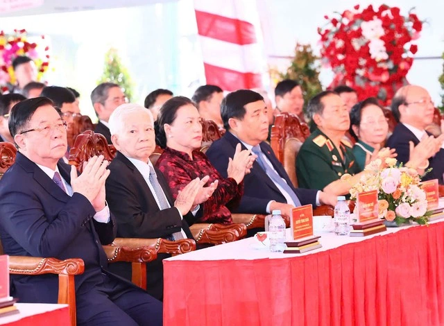 Doanh nhân Lê Nữ Thùy Dương được phong tặng danh hiệu Anh hùng Lao động - Ảnh 1