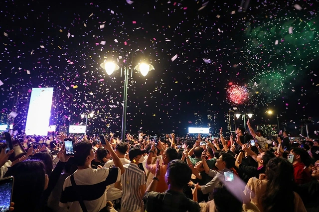 Cả nước tưng bừng đón kỷ nguyên mới - Ảnh 3