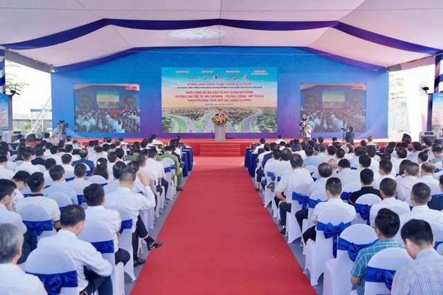 Cao tốc mở rộng, đô thị thức giấc: Thủ Thừa đón làn sóng an cư, đầu tư - Ảnh 2