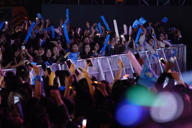 Sacombank lan tỏa tinh thần tài chính thông minh đến thế hệ trẻ qua S-FINFEST 2025 - Ảnh 6