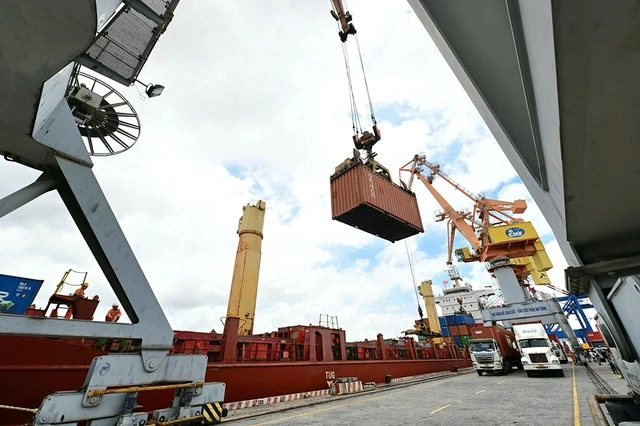 Việt Nam trở thành siêu cường thương mại mới - Ảnh 1