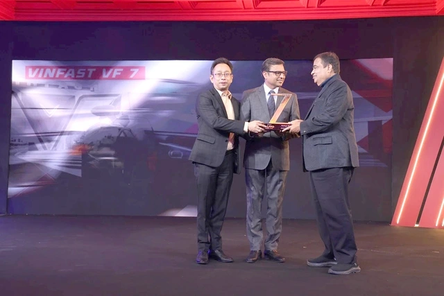 VinFast VF 7 nhận giải 'thiết kế của năm' - Ảnh 1