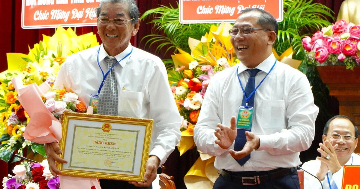 Vinh danh ông Hồ Quang Cua - 'cha đẻ' gạo ST25 ba lần ngon nhất thế giới