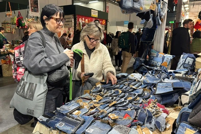 Lan tỏa giá trị OCOP, thủ công mỹ nghệ Việt Nam tại Hội chợ Artigiano Milan - Ảnh 1