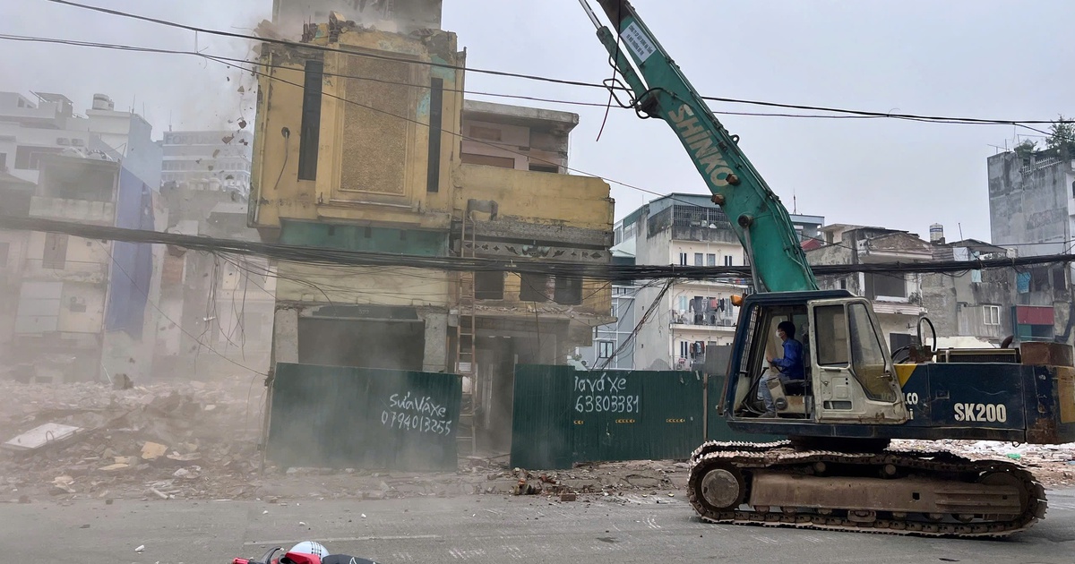 Hà Nội yêu cầu 6 phường có biện pháp giảm bụi khi phá dỡ công trình