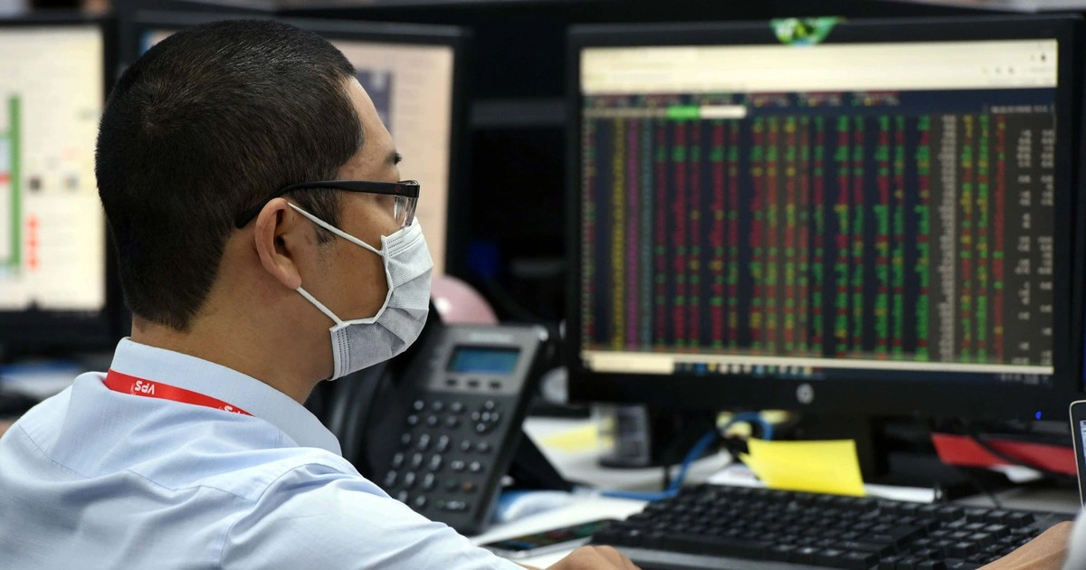 Cổ phiếu Apax Holdings của 'Shark' Thủy bị hủy giao dịch trên sàn chứng khoán