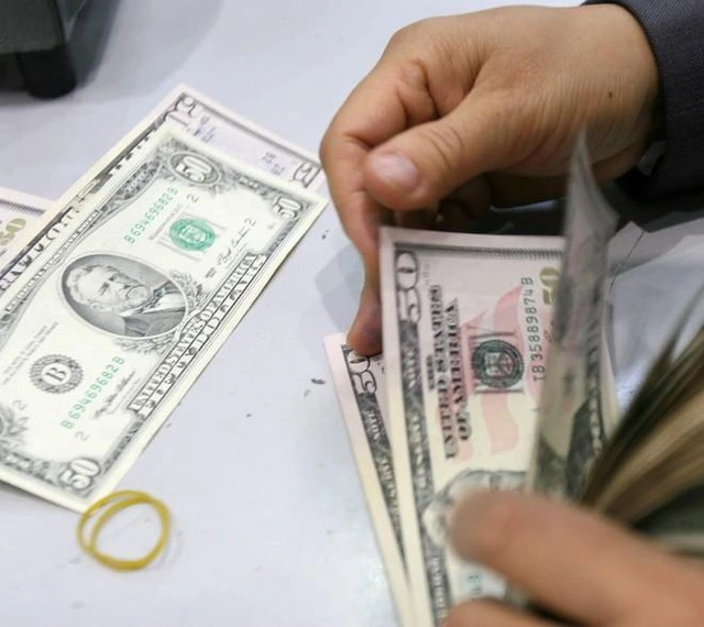 Giá USD hôm nay 21.12.2025: Đô tự do lao dốc xuống dưới 27.000 đồng - Ảnh 1