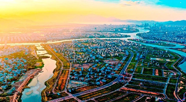 Kinh tế bứt tốc, Đà Nẵng mở rộng ‘vùng lõi’ - Ảnh 1