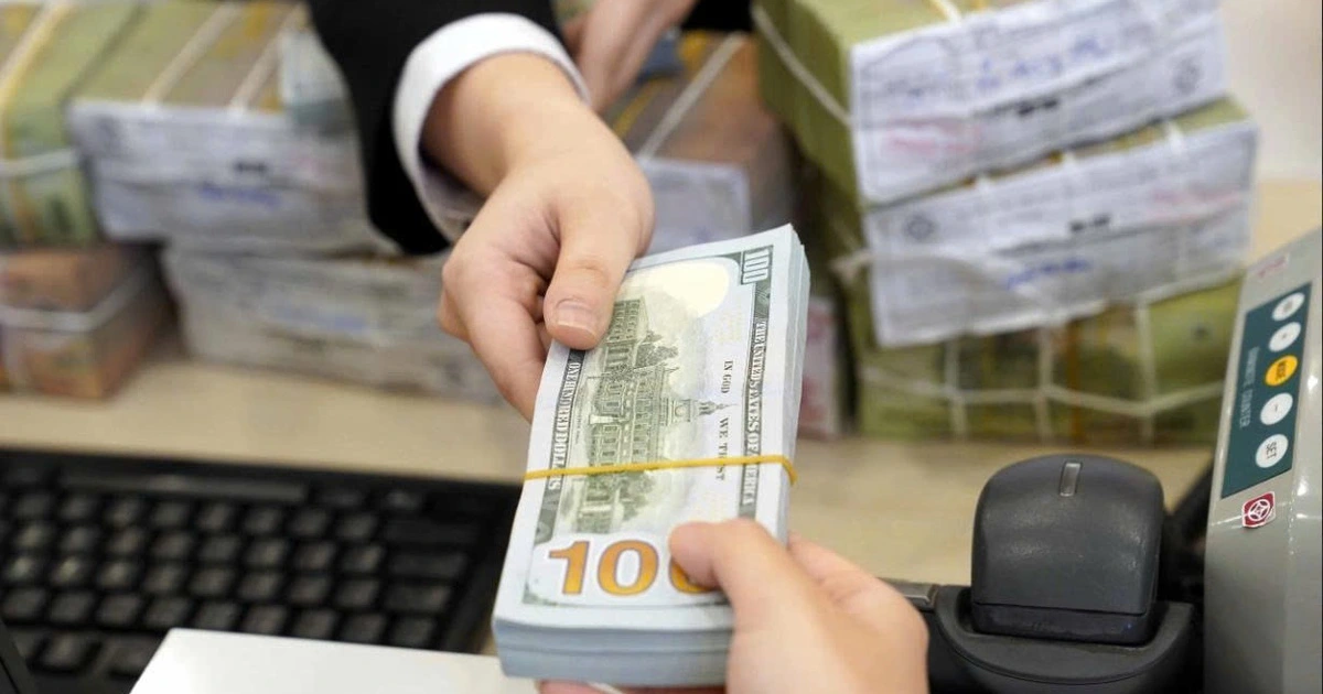 Rối với hướng dẫn doanh nghiệp xuất hóa đơn khi bán ngoại tệ cho ngân hàng