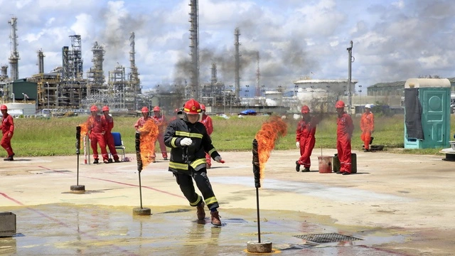 Công đoàn Petrovietnam và các cấp chi 250 tỉ đồng chăm lo phúc lợi người lao động - Ảnh 2