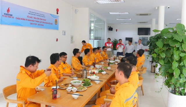 Công đoàn Petrovietnam và các cấp chi 250 tỉ đồng chăm lo phúc lợi người lao động - Ảnh 3