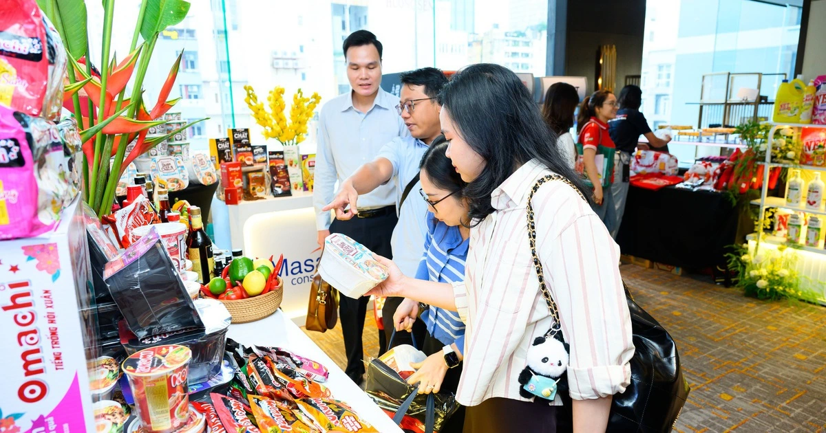 Loạt cổ phiếu 'bom tấn' nào sắp lên sàn HOSE?