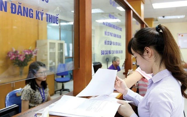 Tự quyết toán thuế thế nào khi đổi chỗ làm, có thu nhập 3 nơi? - Ảnh 2