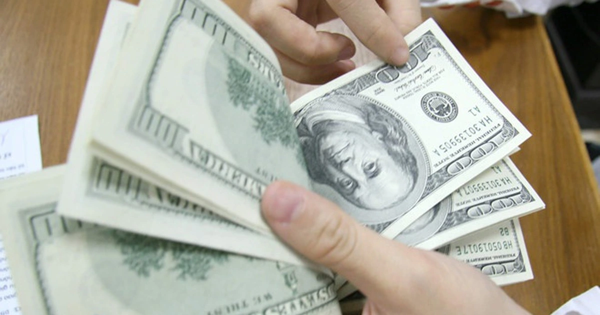Giá USD hôm nay 8.12.2025: Đô tự do tiếp tục giảm