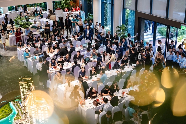 Nguồn cung hoàn thiện khan hiếm, MT Eastmark City 'bùng nổ' giao dịch ngày mở bán - Ảnh 1