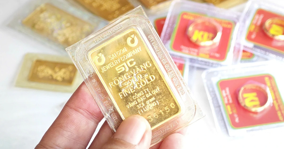 Mua bán vàng nhiều lần trong ngày, số tiền vượt 20 triệu đồng phải chuyển khoản