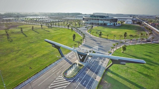 Chiếc xe thứ 200.000 chính thức lăn bánh từ nhà máy VinFast Hải Phòng - Ảnh 2