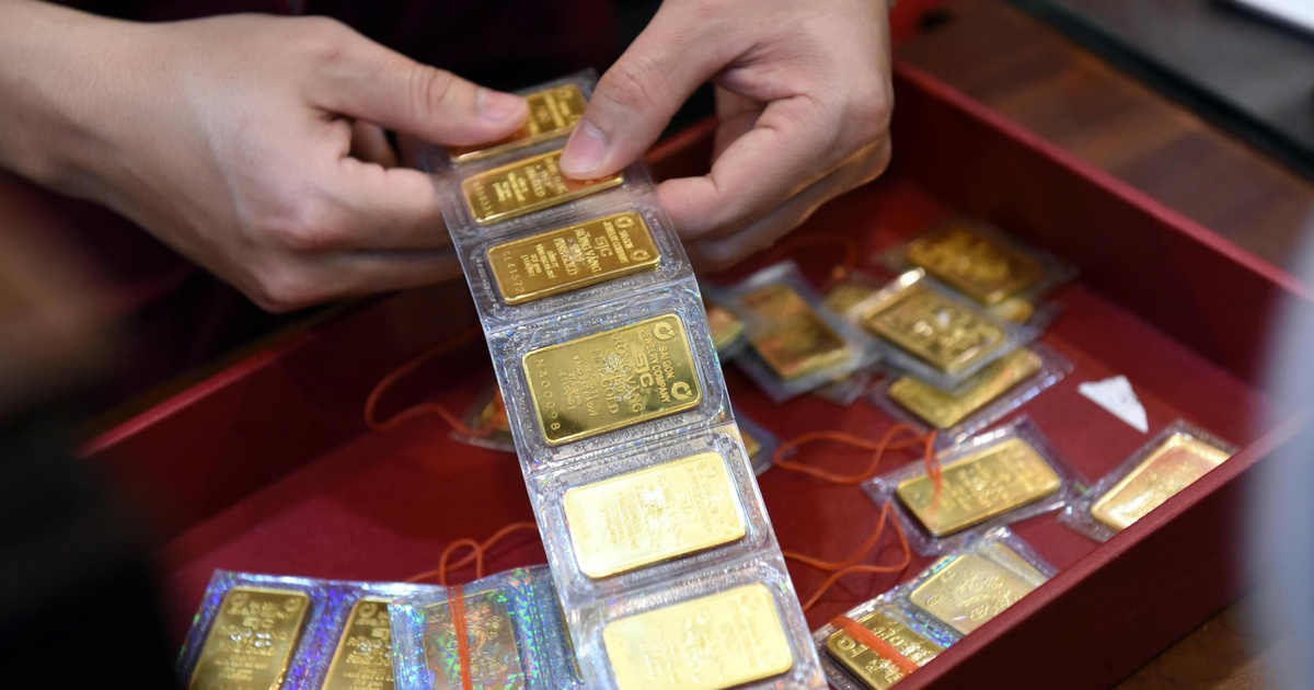 Giá vàng hôm nay 13.12.2025: Nhảy vọt lên kỷ lục mới 156,6 triệu đồng một lượng