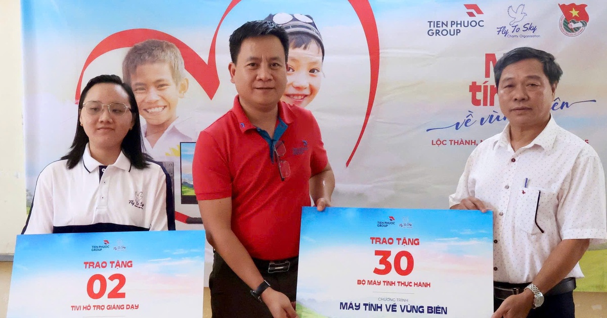 Mở rộng cơ hội tiếp cận công nghệ cho học sinh vùng biên giới