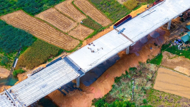 Hai cao tốc tại Lạng Sơn và Cao Bằng 'chạy nước rút' thông tuyến vào 19.12 - Ảnh 2