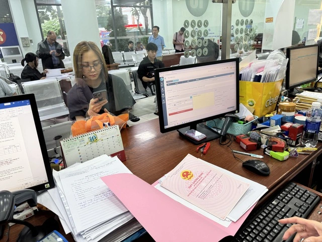 Cấp sổ hồng lần đầu đề nghị giao về Chi nhánh Văn phòng đăng ký đất đai - Ảnh 1