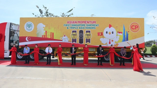 C.P. Việt Nam xuất khẩu lô thịt gà chế biến đầu tiên sang Singapore - Ảnh 2