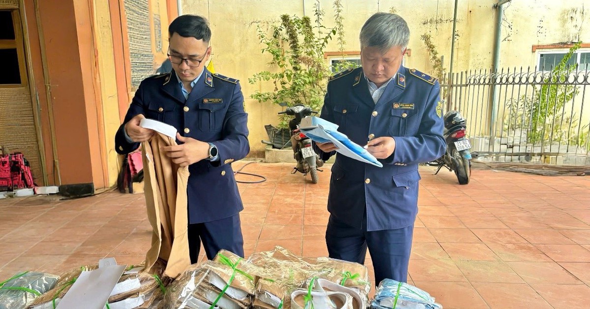 Bắt giữ 1.500 sản phẩm không rõ nguồn gốc bán qua thương mại điện tử