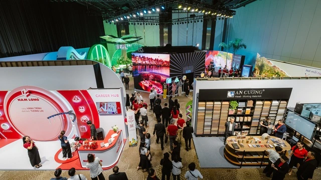 Hàng ngàn khách hàng trải nghiệm đô thị tích hợp bằng công nghệ tại Nam Long Journey 2025 - Ảnh 3