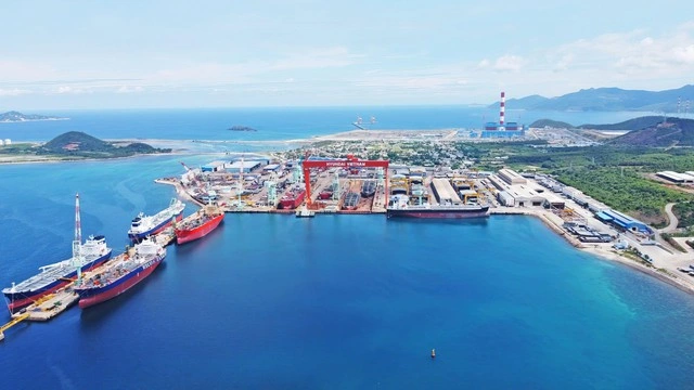 Khánh Hòa 2025: ‘Cất cánh’ từ những nghị quyết chiến lược - Ảnh 2