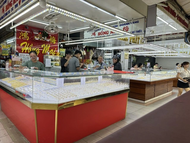 Giao dịch vàng ảm đạm - Ảnh 2