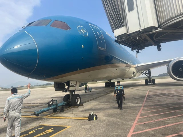 Hé lộ hình ảnh máy bay chuẩn bị 'xông đất' sân bay Long Thành chiều nay - Ảnh 1