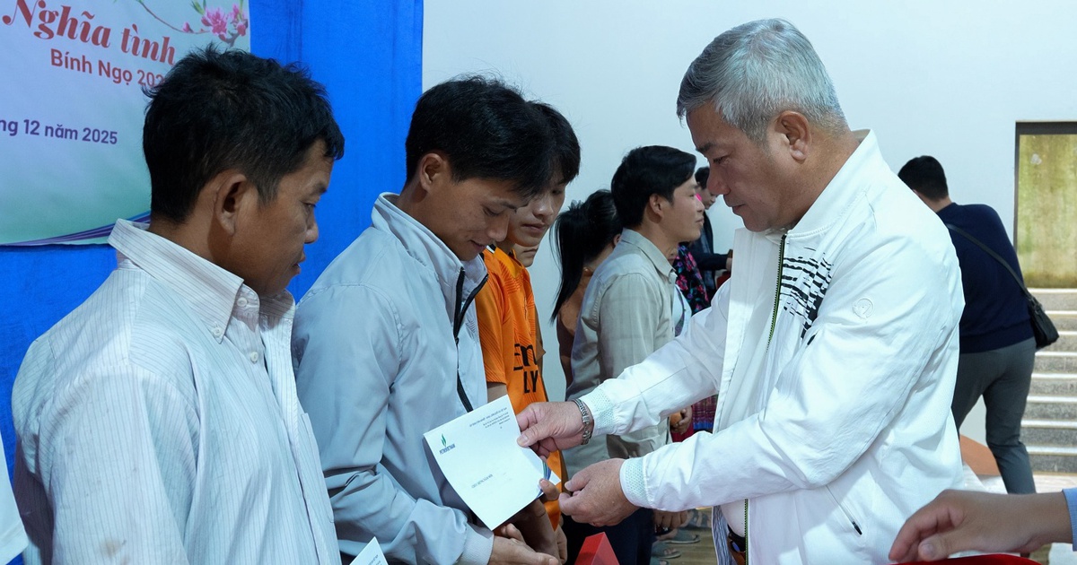 Petrovietnam mang ‘Tết sớm’ đến thôn Kho Vàng