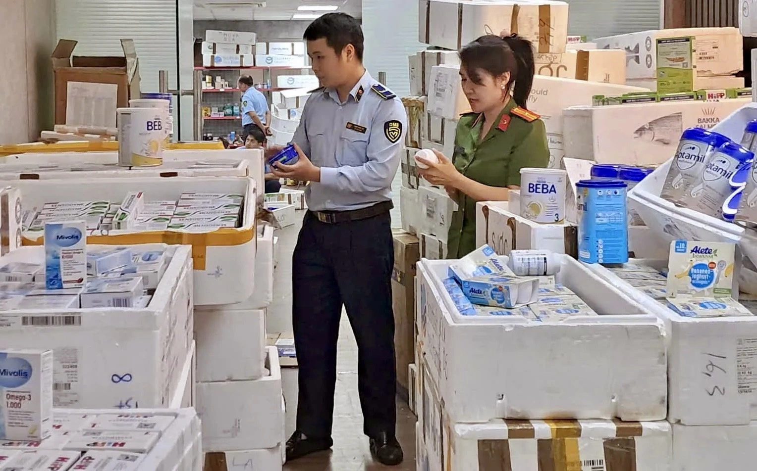 Thương mại điện tử vượt 31 tỉ USD, siết trách nhiệm sàn bán hàng giả, hàng lậu - Ảnh 2