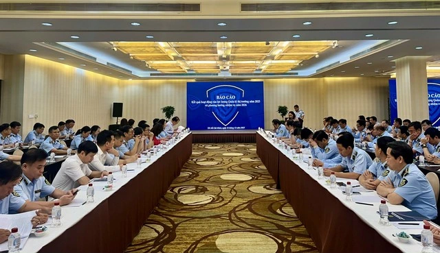 Vi phạm trên thương mại điện tử gia tăng, lợi dụng livestream bán hàng giả - Ảnh 1