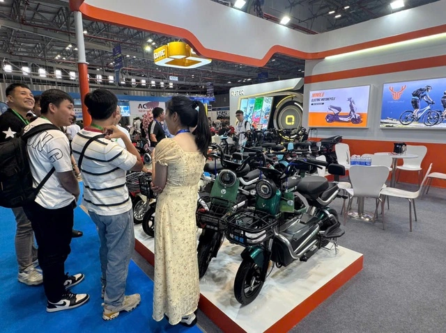 Nhận việc, thưởng tiền ngay vẫn khó tuyển người - Ảnh 2