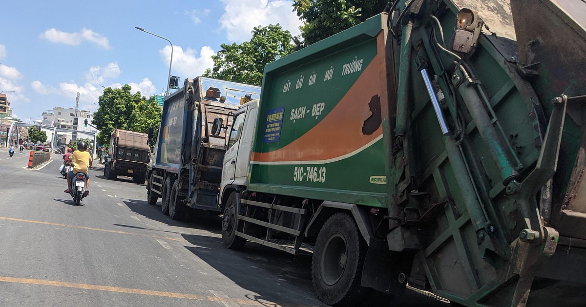 TP.HCM không đồng ý cho xe gom rác vào nội đô giờ cao điểm