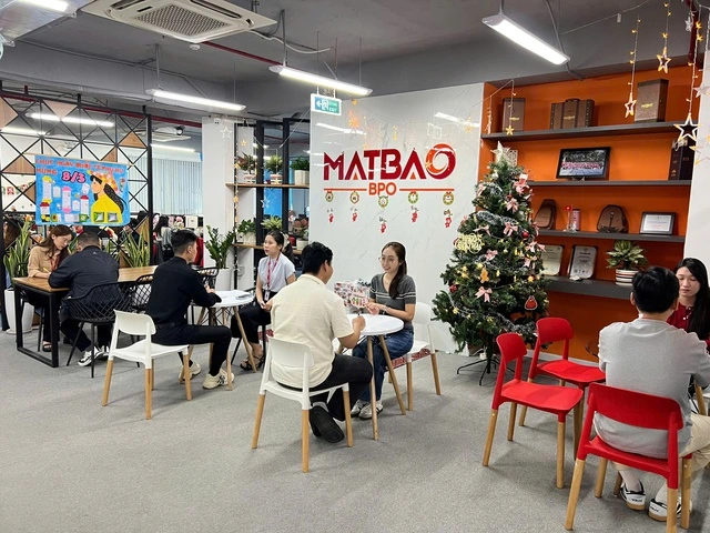 Nhận việc, thưởng tiền ngay vẫn khó tuyển người - Ảnh 1