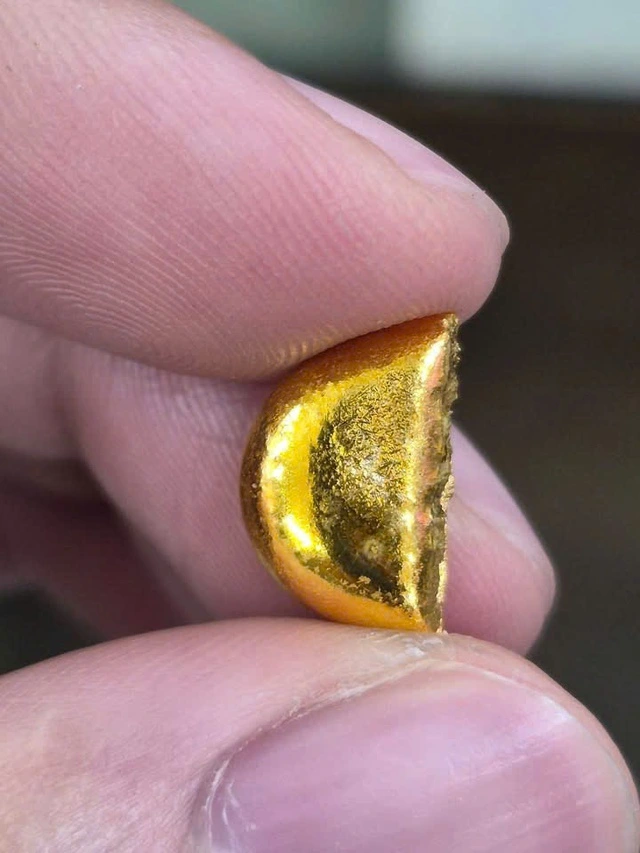 Chiêu lừa vàng 'độn' tạp chất trở lại - Ảnh 1