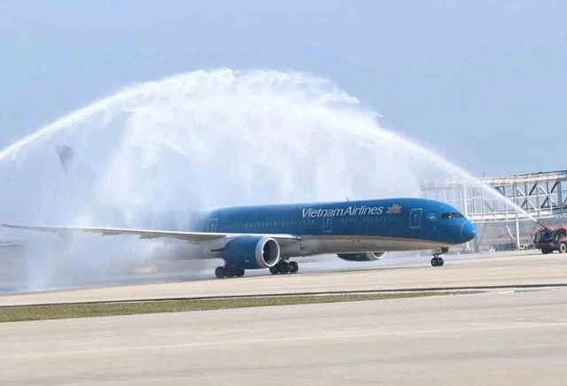 Sân bay Long Thành khai trương chuyến bay đầu tiên - Ảnh 1